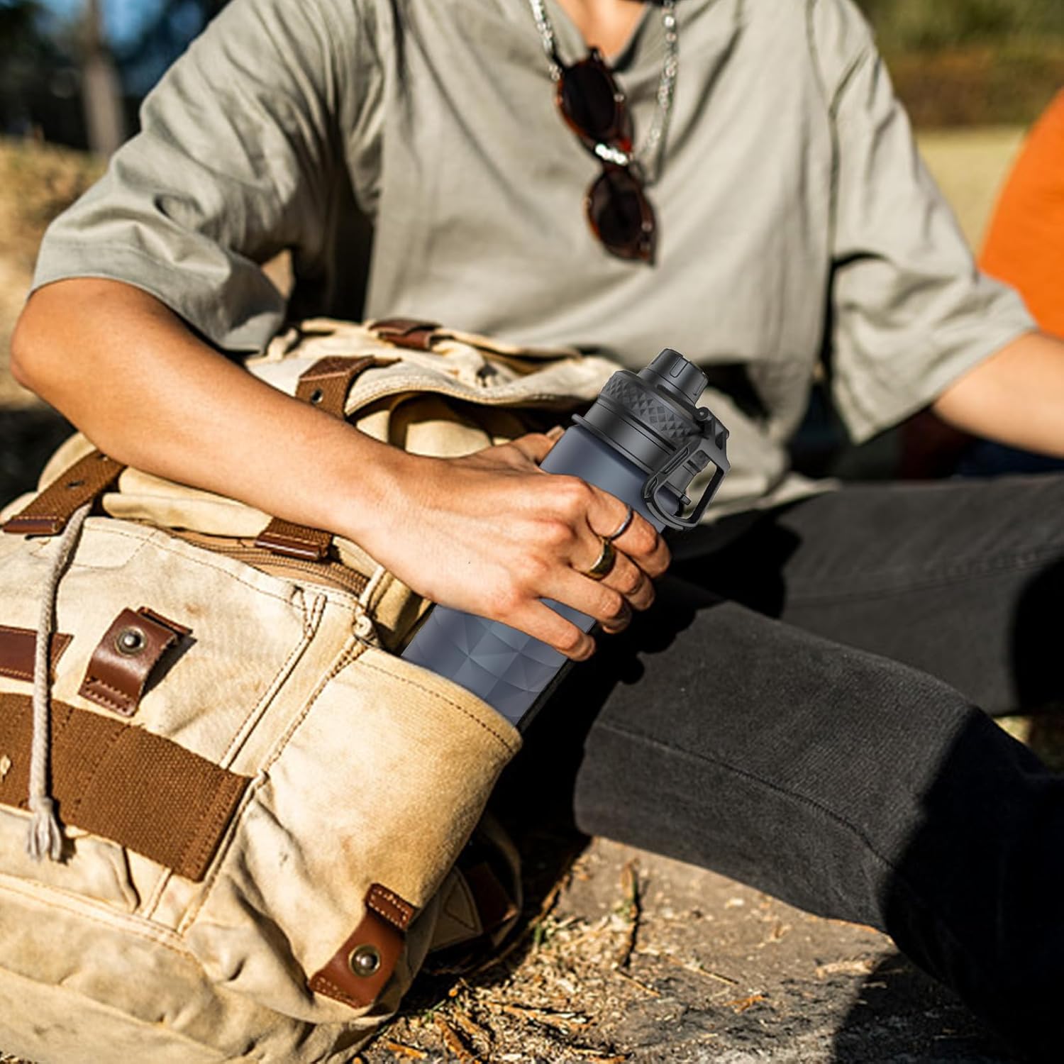 Collapsible Water Bottles, BPA Free 700ml/24oz Silicone Foldable Water Bottle, Portable Sport Water Bottle for Travel Camping Hiking Cycling Yoga Outdoor Adventures (Grey) - Image 5